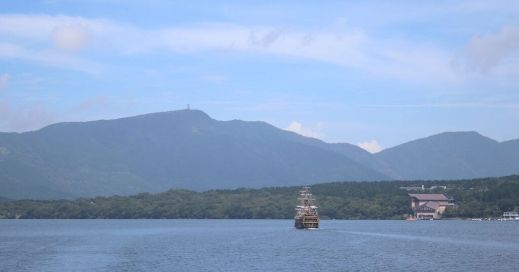 2020/08 はこね - 水平線を飛び越えて